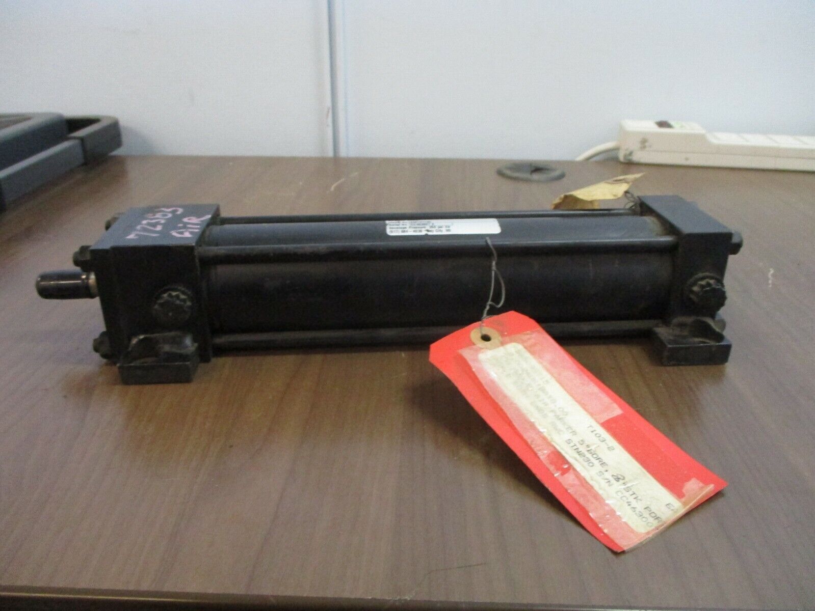 RWC Air Cylinder 890701102 250PSI Used