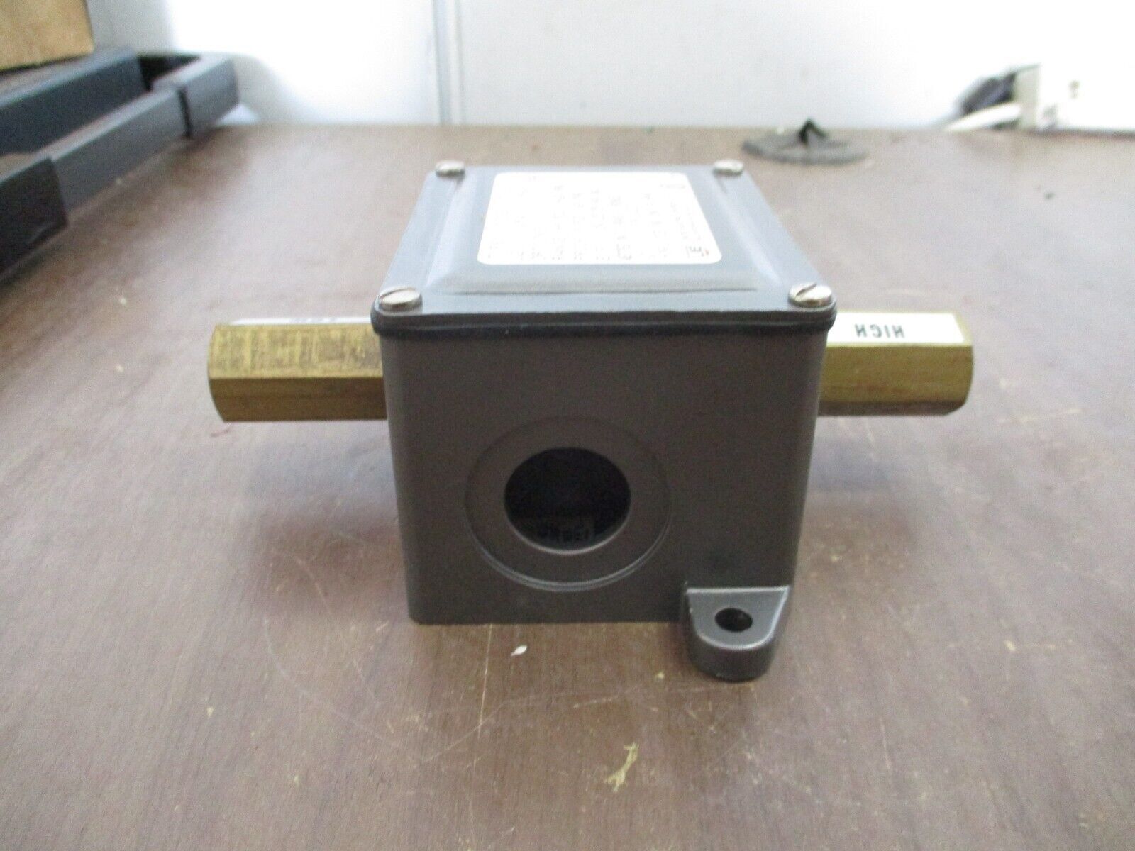 United Electric Controls J21K 254 Pressure Switch 1X123 Range: 0-90PSI