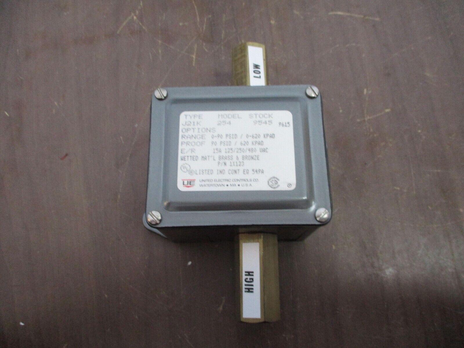 United Electric Controls J21K 254 Pressure Switch 1X123 Range: 0-90PSI