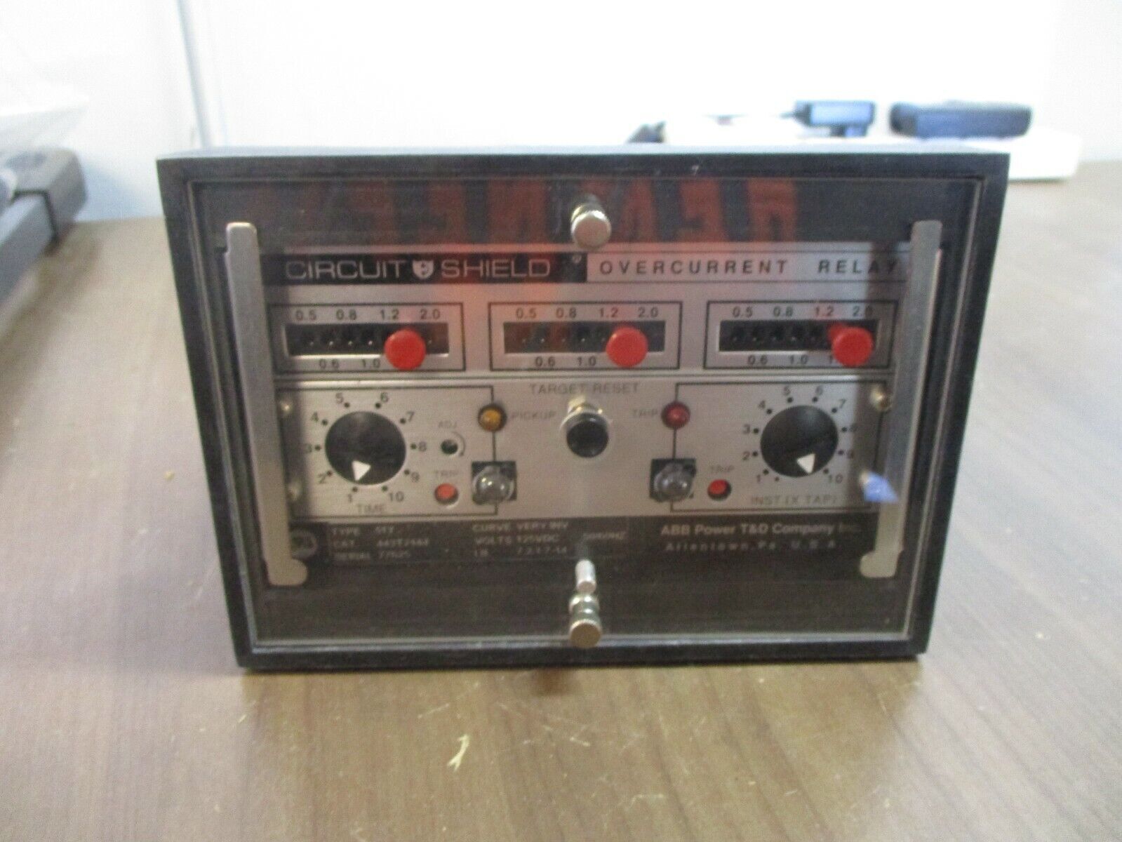 ABB Circuit Shield Overcurrent Relay 443T2144 125VDC New Surplus