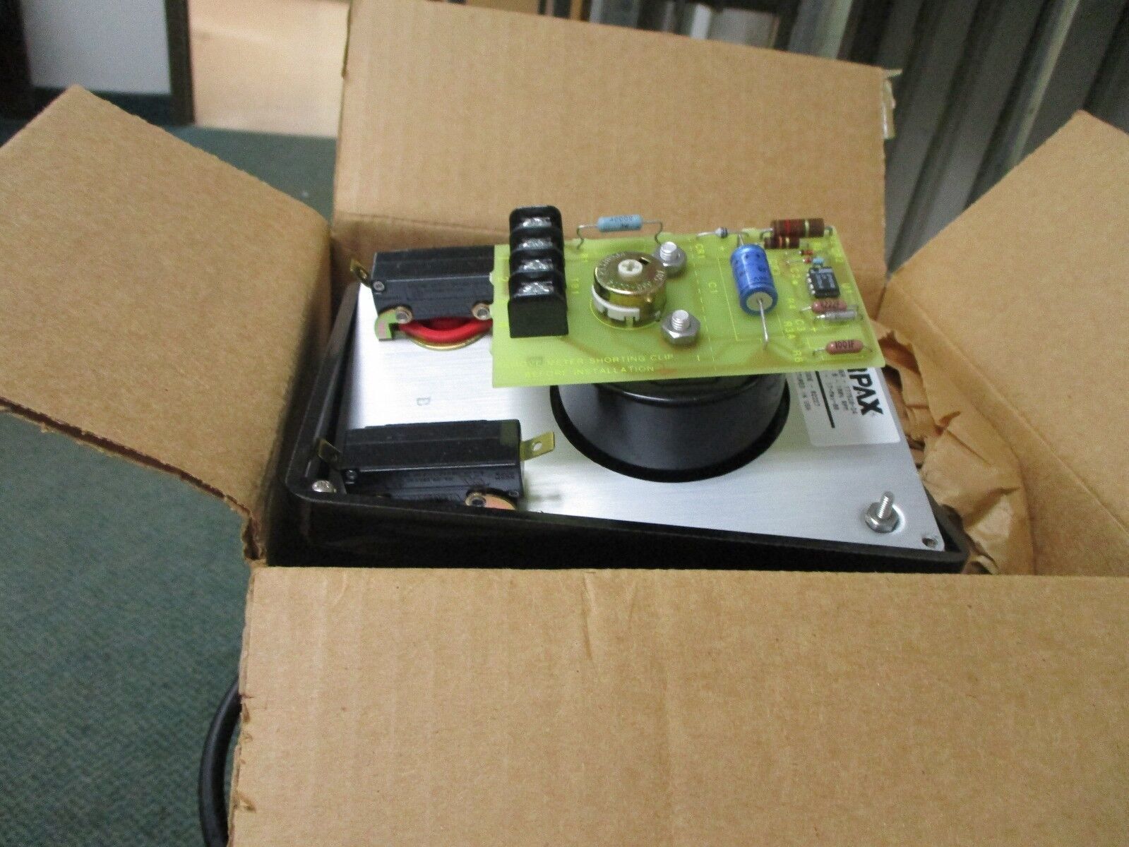 Airpax Tachometer T77520-24 Range: 0-100% RPM New Surplus