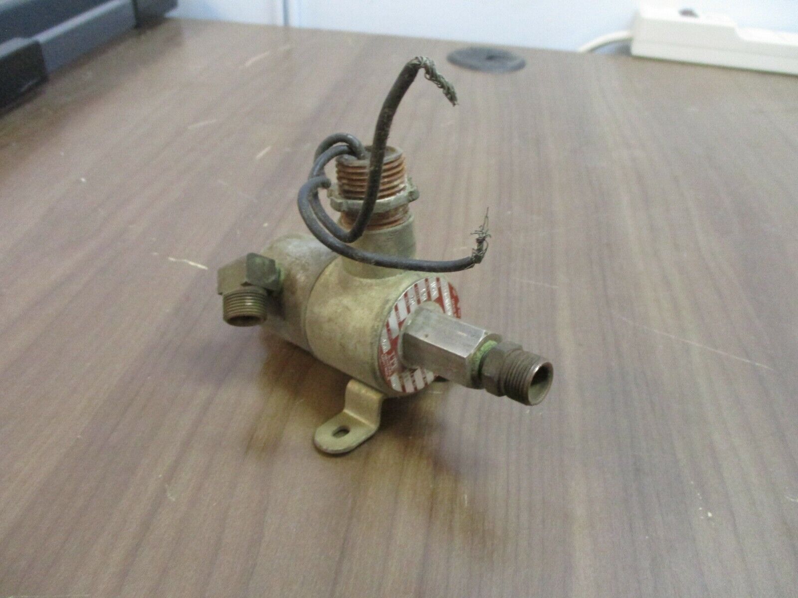 ITT Solenoid Valve S316AM02N3AV3AZ06 120V 60Hz 8W Used