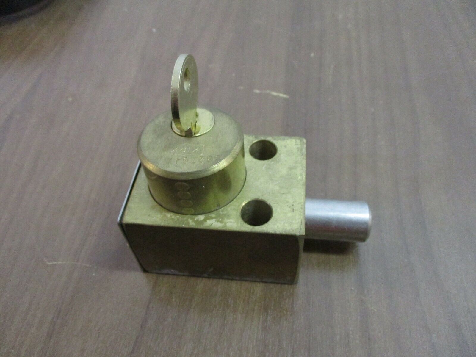 Kirk Interlock CK49105 Stab Length: 1" to 1 3/4" Used