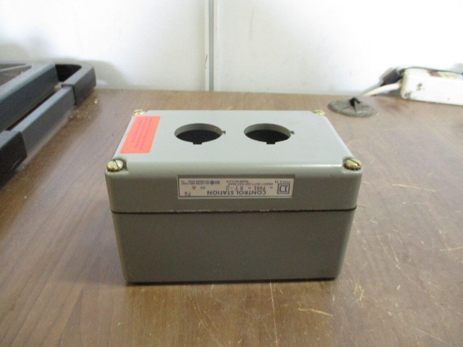 Square D 2-Unit Enclosure 9001 KY-2 Aluminum 600V New Surplus