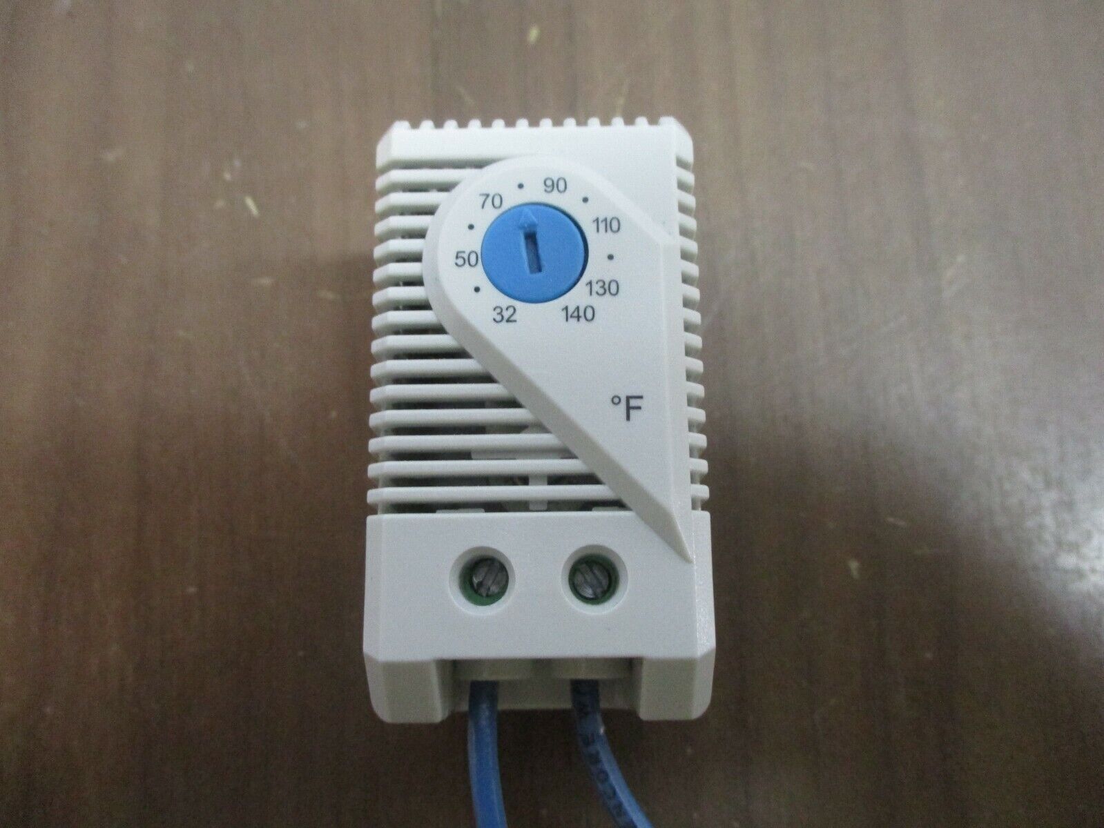 Stego KTS 011 Thermostat 01141.9-00 120/250V Range: 32-140°F Used
