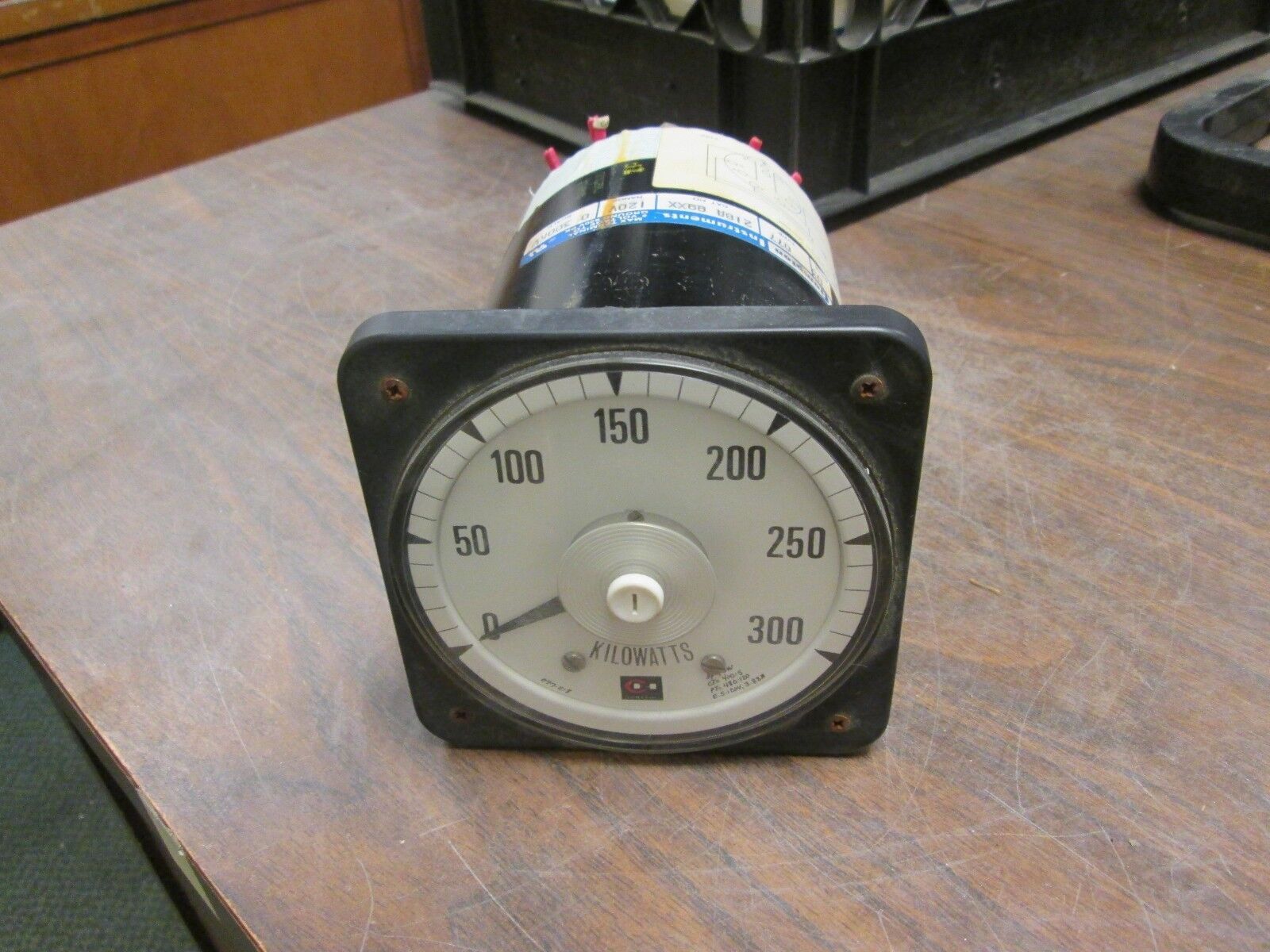 Crompton Kilowatt Meter 218A QQXX 120V Range: 0-300 KW Used