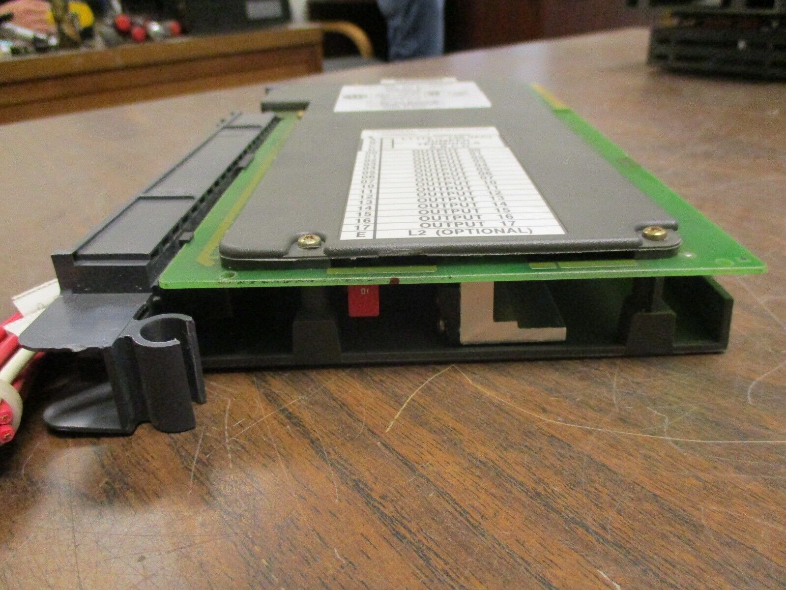 Allen-Bradley AC Output Module 1771-OAD/B 12 to 120V 295mA@5VDC Used