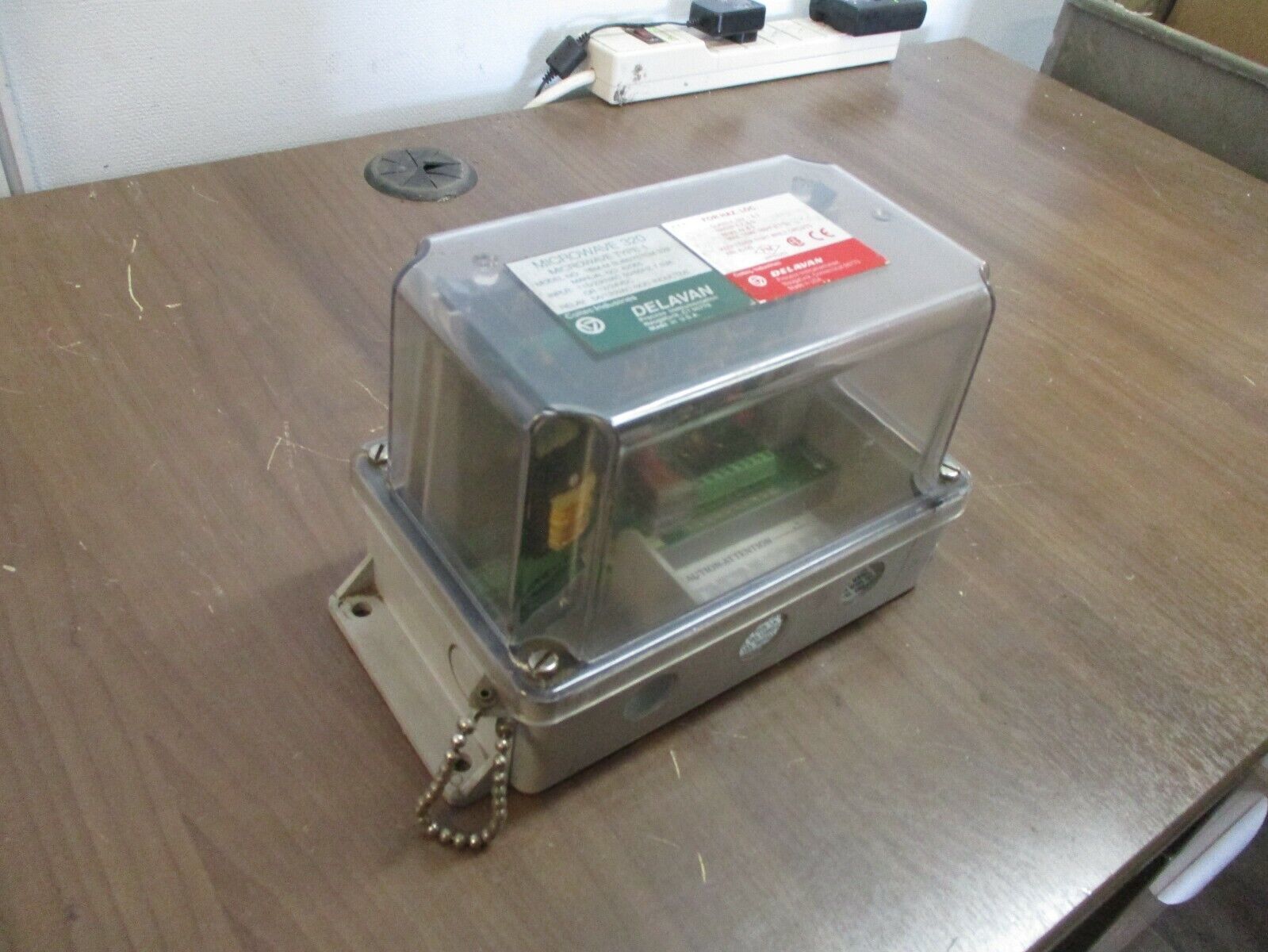 Delavan Microwave 320 Position Level Control 1BM-M SUBSYSTEM-320 Used