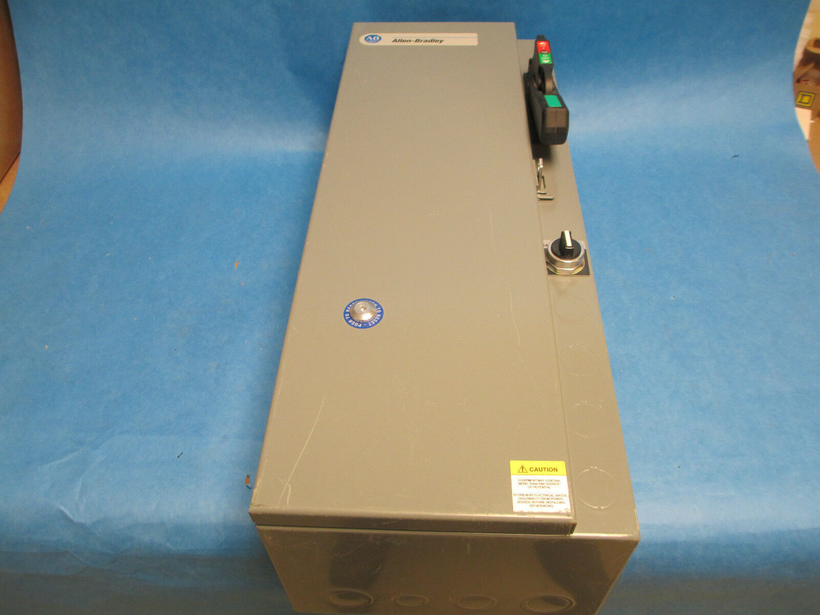 Allen-Bradley Motor Combination 512-AACD-3-24R, Size 0 30A 600V Fusible