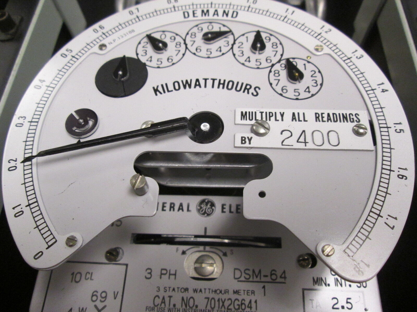 GE Type DSM-64 Kilowatthour Meter 701X2G641 3Ph 60Hz Used