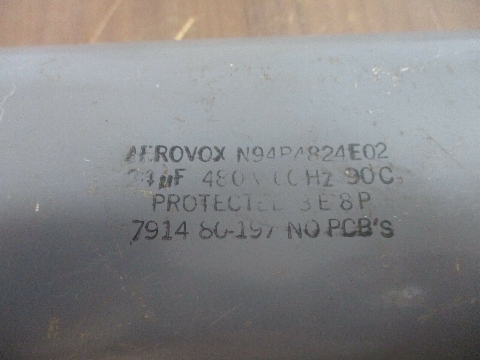 Aerovox Capacitor N94P4824E02 24uF 480V 60Hz Used
