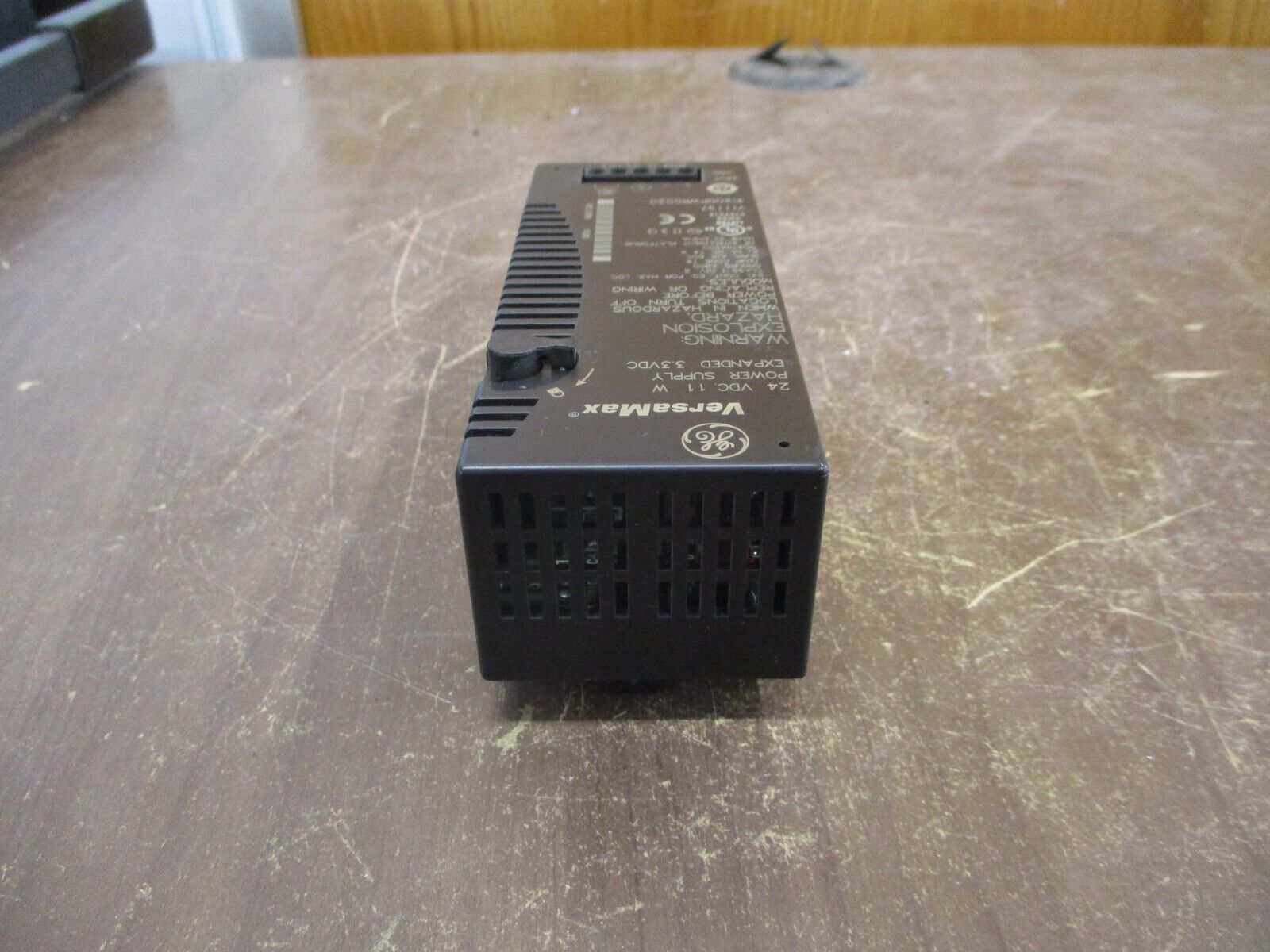 GE Fanuc VersaMax Power Supply Module IC200PWR002G 24VDC 11W Used