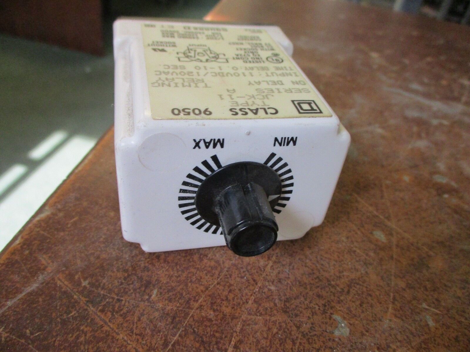Square D Timing Relay 9050 JCK-11 Ser. A 110VDC/ 120 VAC Delay: 0.1-10 sec Used