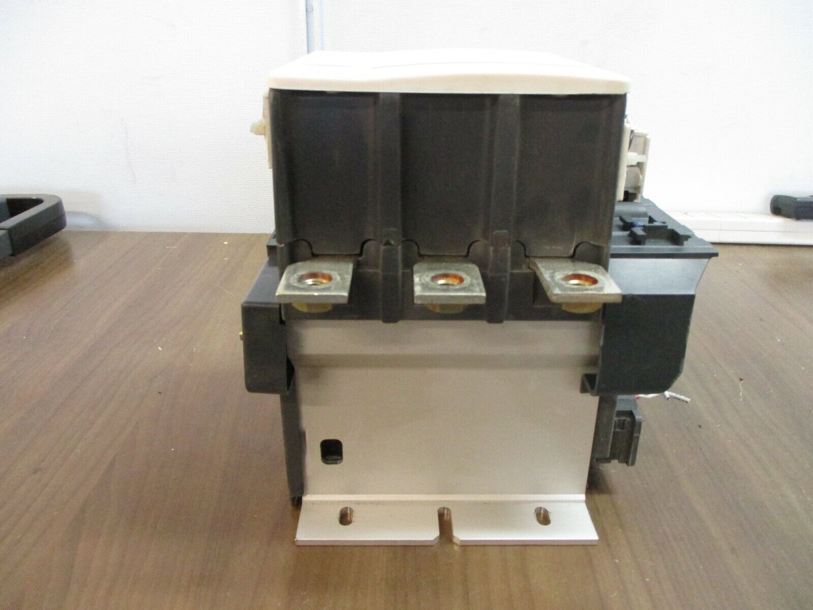 Telemecanique Contactor LC1F265S121 24VDC Coil 285A 600V Used