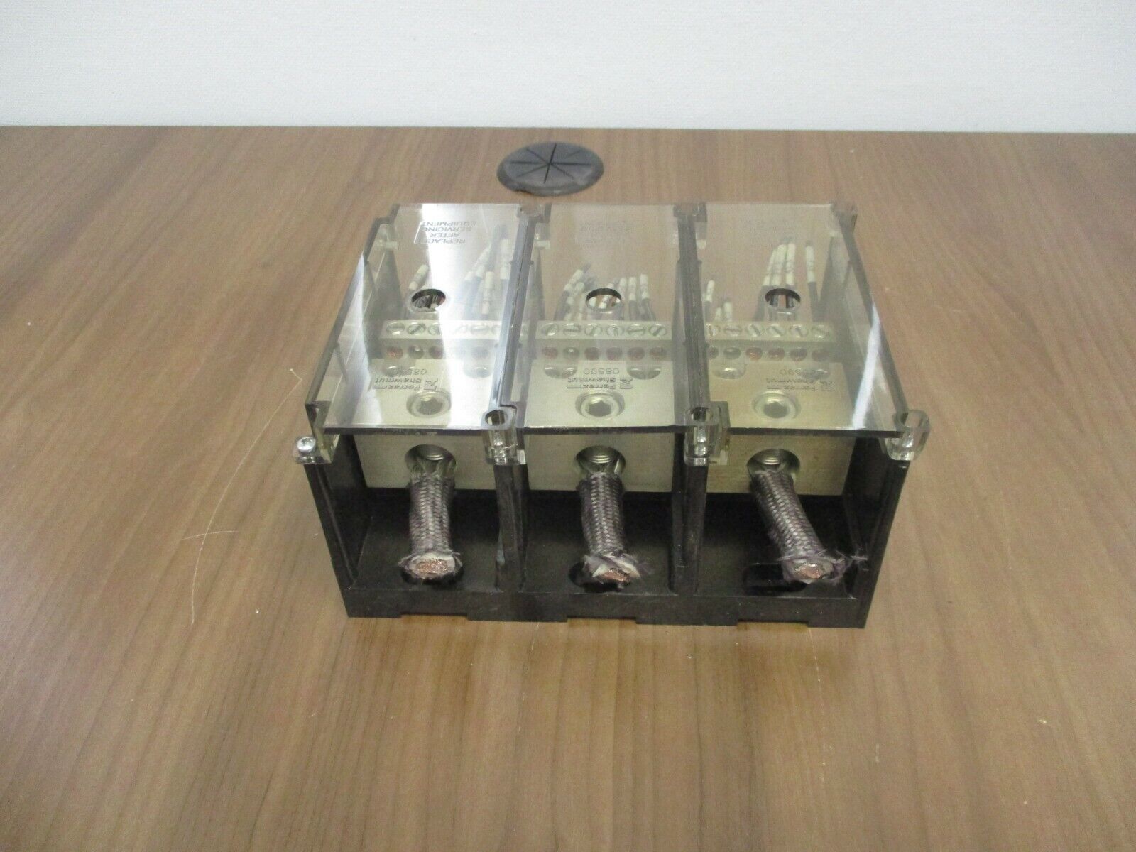 Ferraz Shawmut Power Distribution Black 69153 400A Used