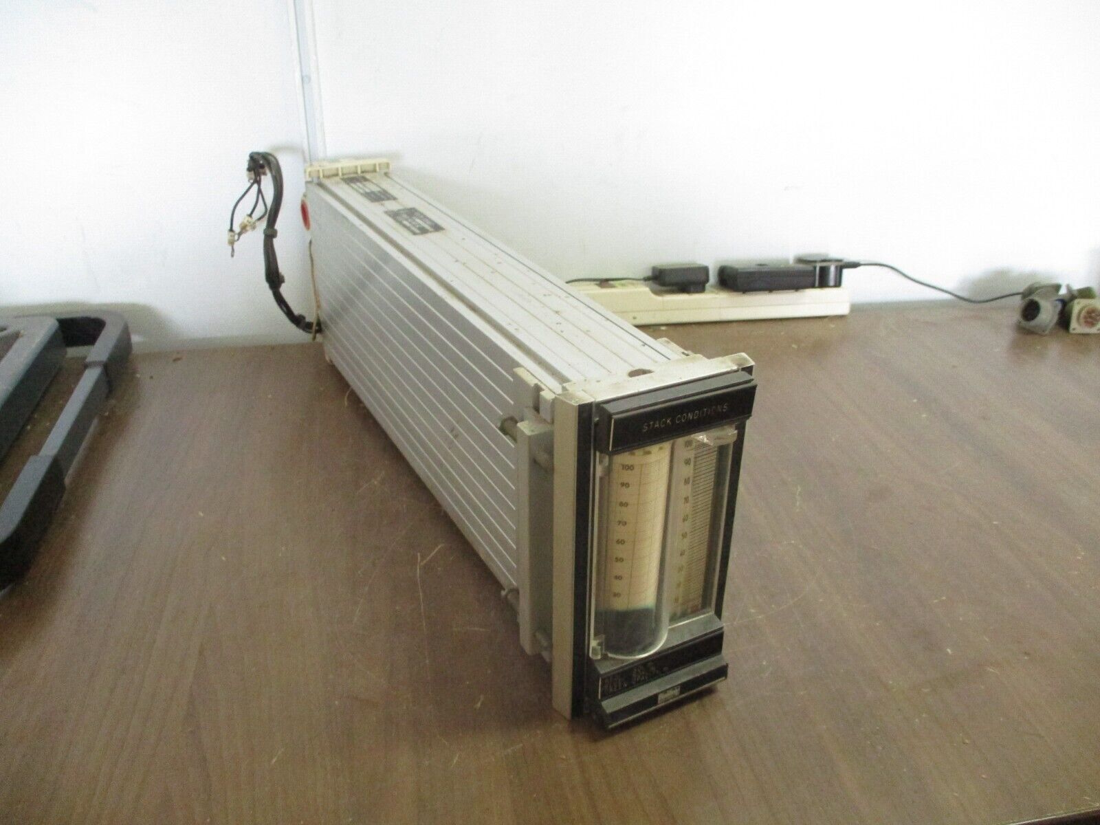 Bailey GO|Line 10-A Series Chart Recorder SZC1 118V 180VA 50/60Hz Used