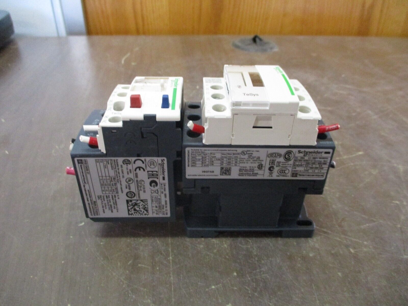 Schneider Electric Starter LC1D09 / LRD08 120V Coil Trip: 2.5-4A 600V Used