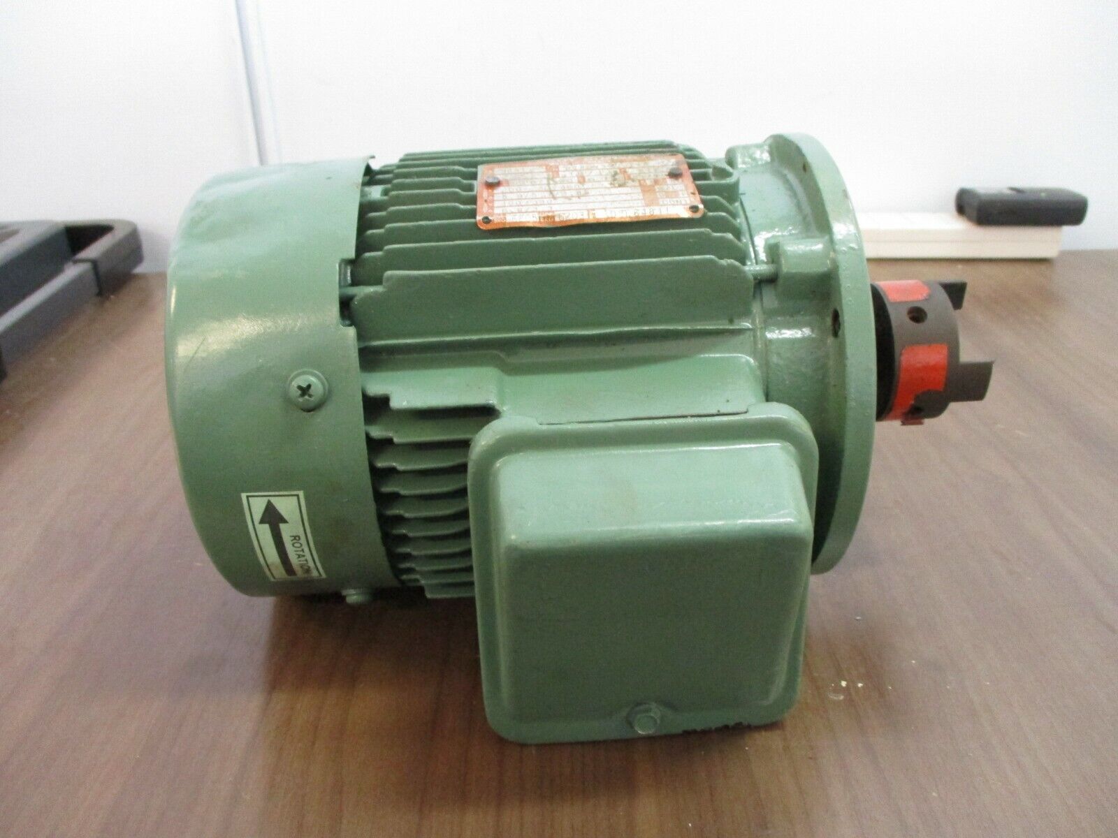 Leroy Somer Motor B22GV30QSTVA 2HP 3600 RPM 200/230/460V 5.9/5.7/2.85A 3Ph Used