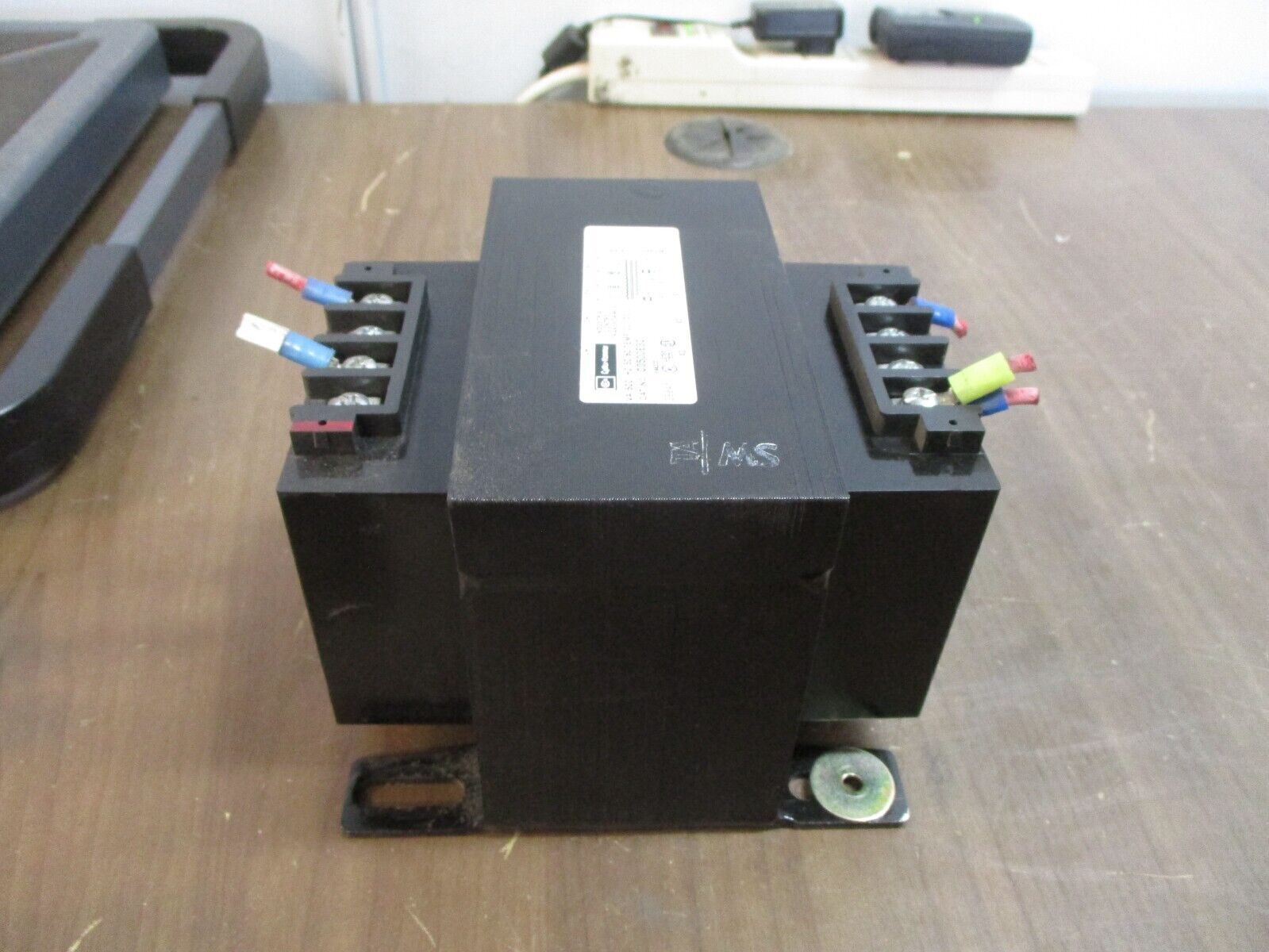 Cutler-Hammer Control Transformer C0500E3C 500VA Pri: 230/460/575V Sec: 95/115V