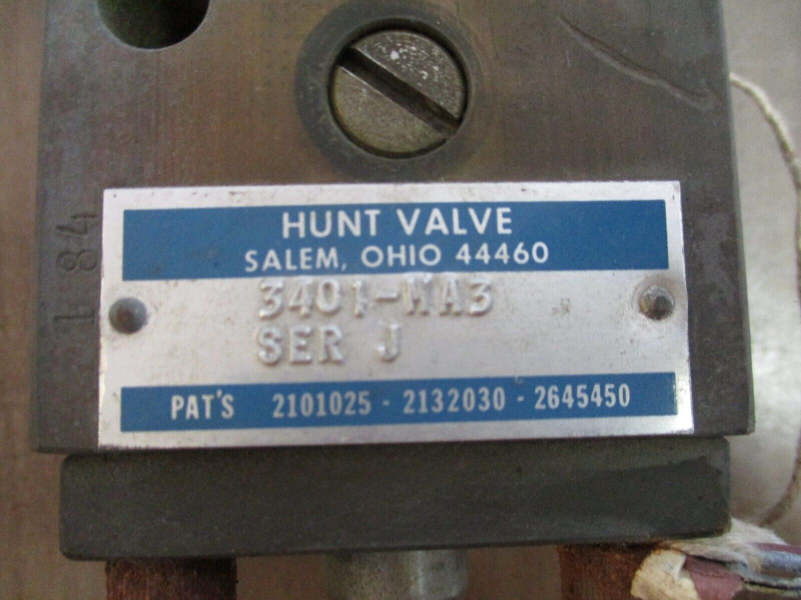 Hunt Valve Hydraulic Valve 3401-MA3 Ser. J Used