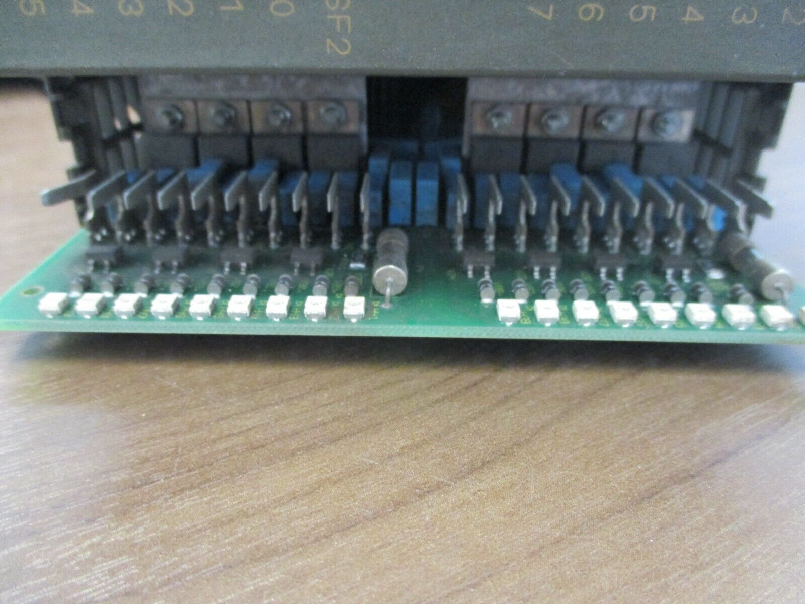 Siemens Simatic S7 SM322 Digital Output Module 6ES7 322-1EL00-0AA0 120VAC 1A