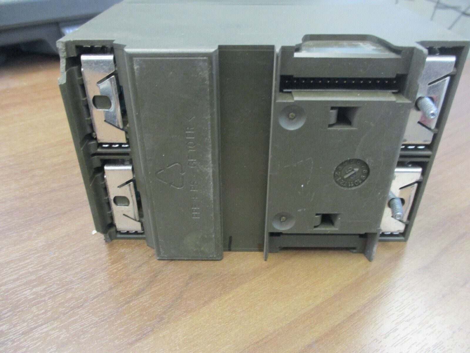 Siemens Simatic S7 SM322 Digital Output Module 6ES7 322-1EL00-0AA0 120VAC 1A