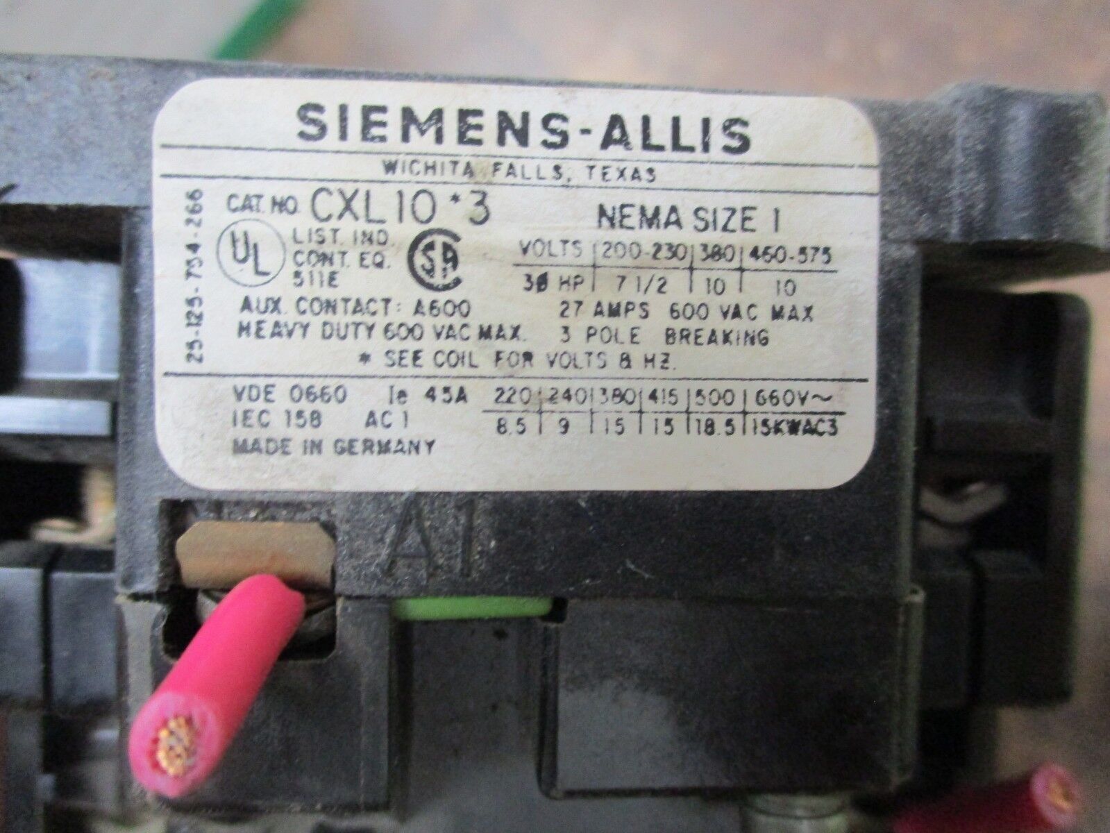 Siemens Contactor CXL10*3 OLR 0250 120V Coil 27A 600V Used
