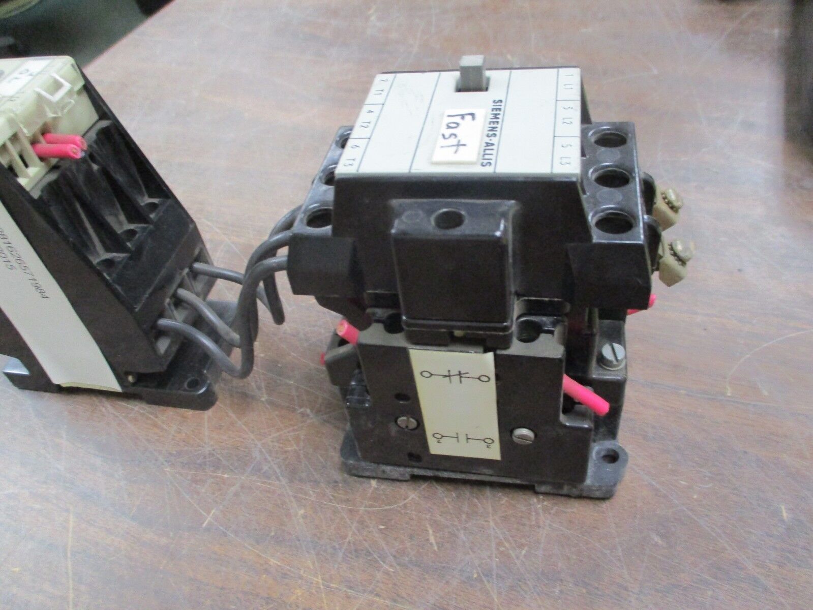 Siemens Contactor CXL10*3 OLR 0250 120V Coil 27A 600V Used