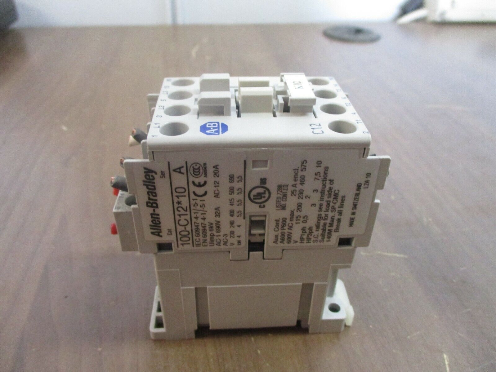 Allen-Bradley Contactor 100-C12*10 24V Coil 25A 600V Used