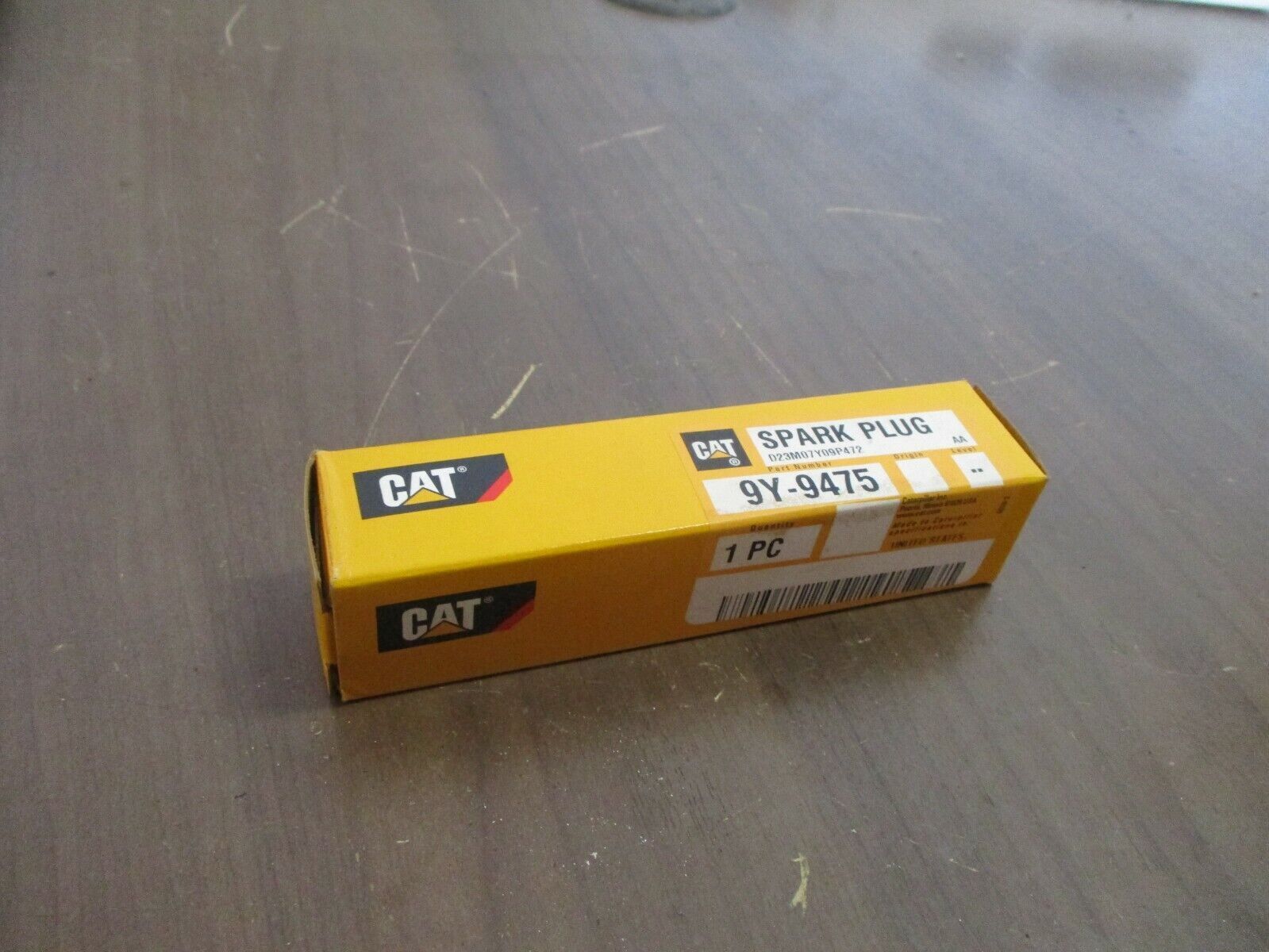 CAT Spark Plug 9Y-9475 New Surplus