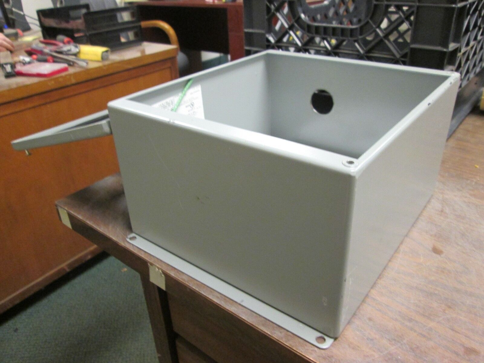 Hoffman Enclosure E-9PBY25 Size: 10x11x6" 9-hole Used