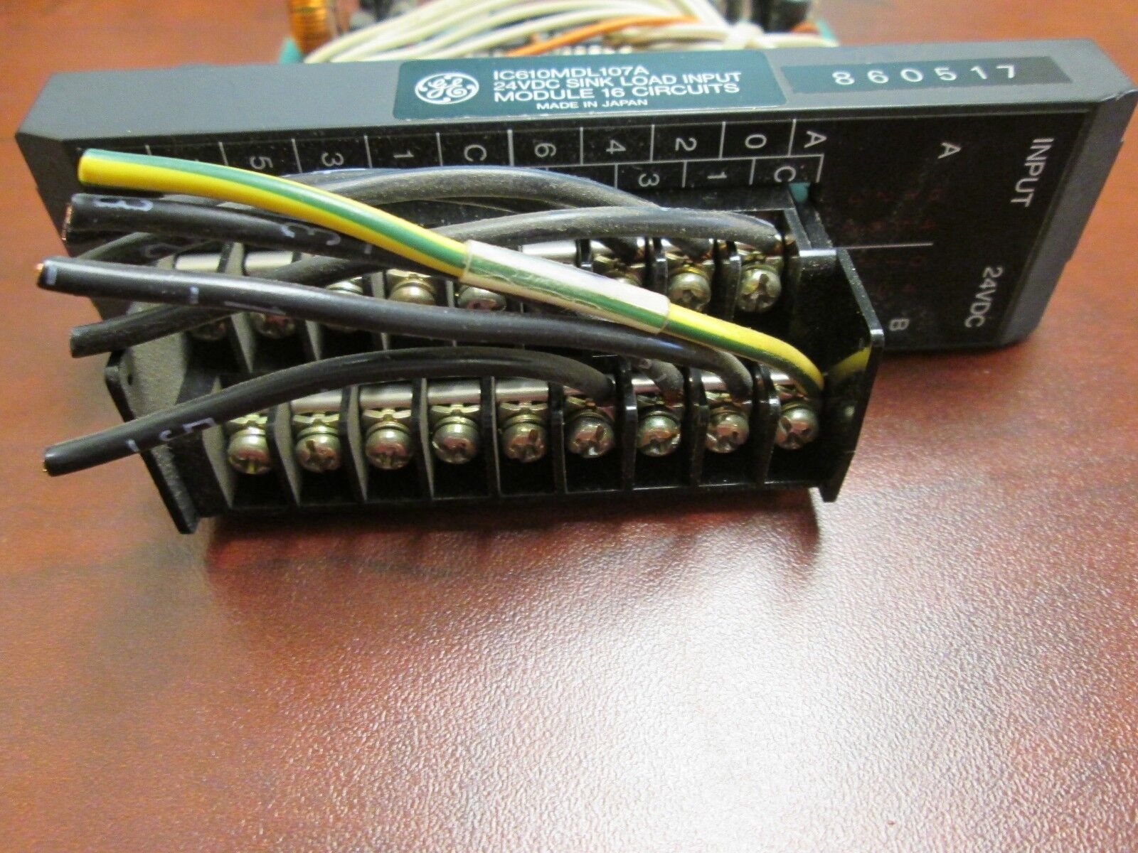 GE Fanuc Sink Load Input Module IC610MDL107A Used