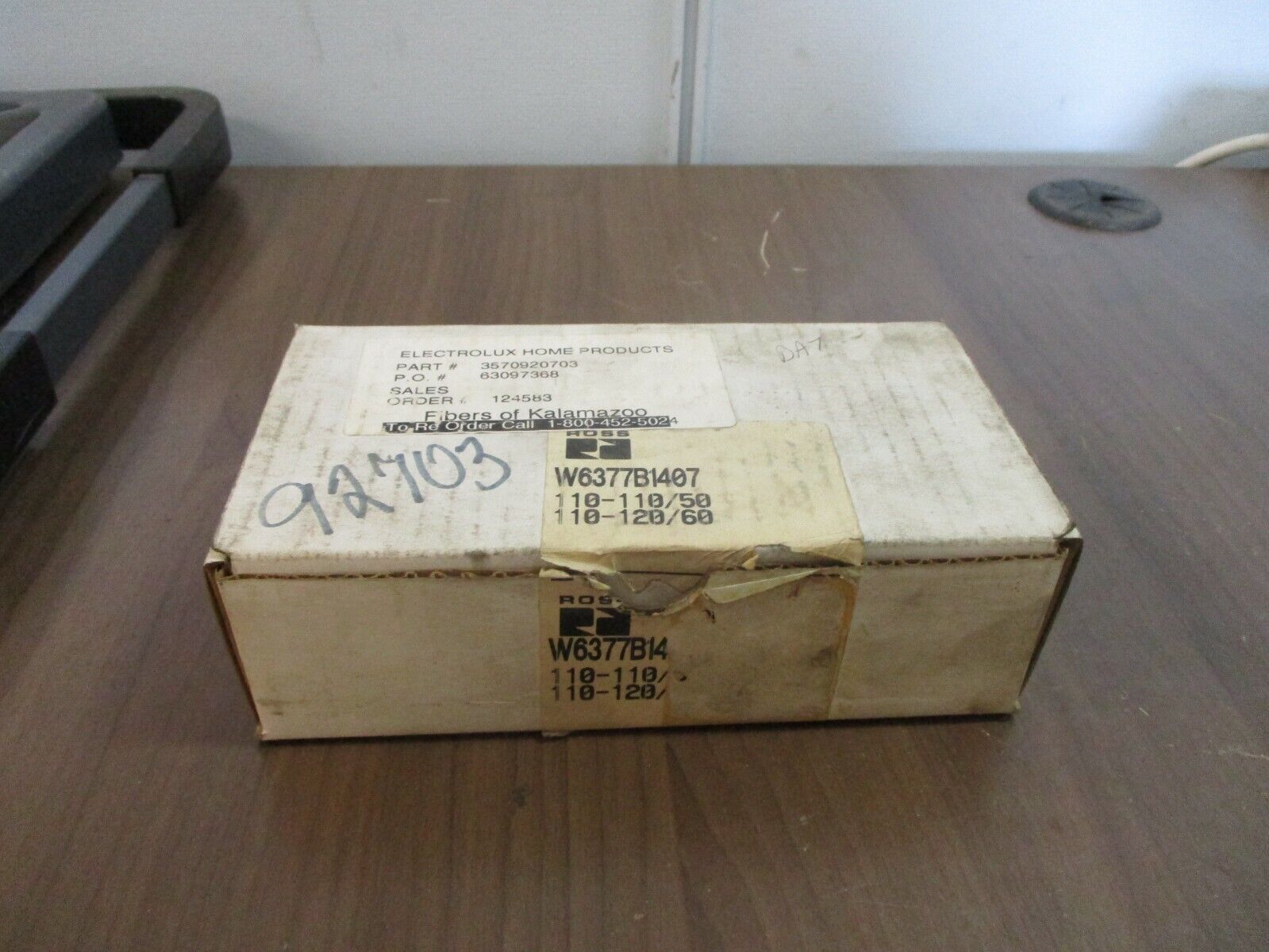 Ross Solenoid Valve W6377B1407 3.5-10 bar 110-120V 50/60Hz New Surplus