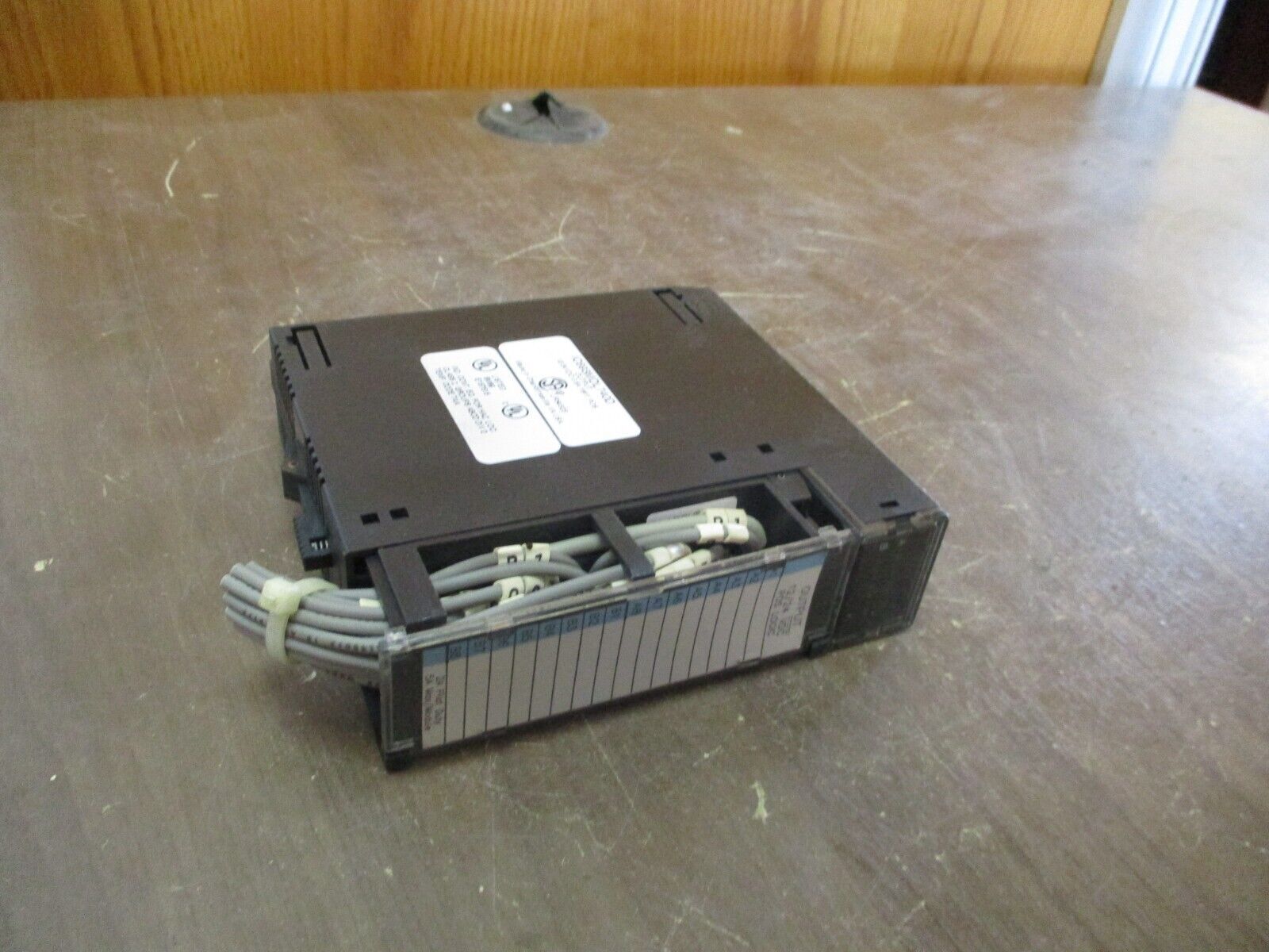 GE Fanuc Output Module IC693MDL740D 12/24VDC 16PT 0.5A POS Used