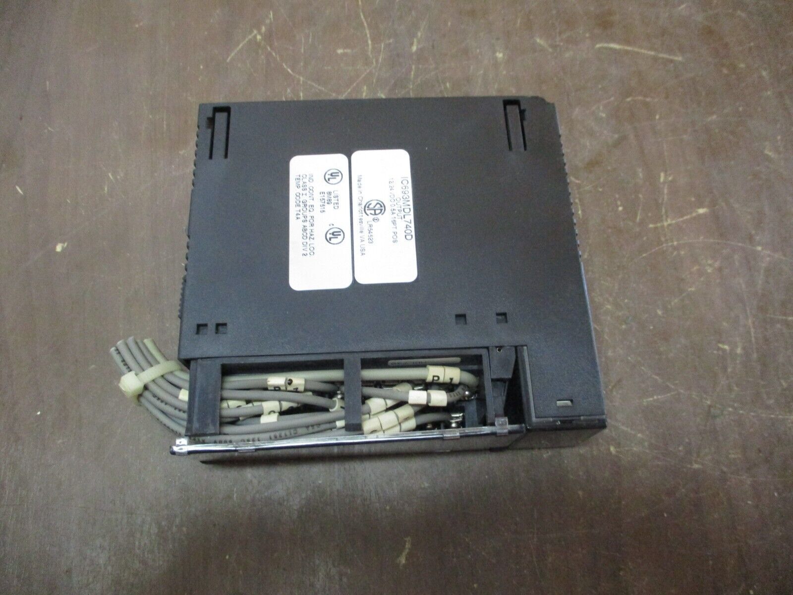 GE Fanuc Output Module IC693MDL740D 12/24VDC 16PT 0.5A POS Used