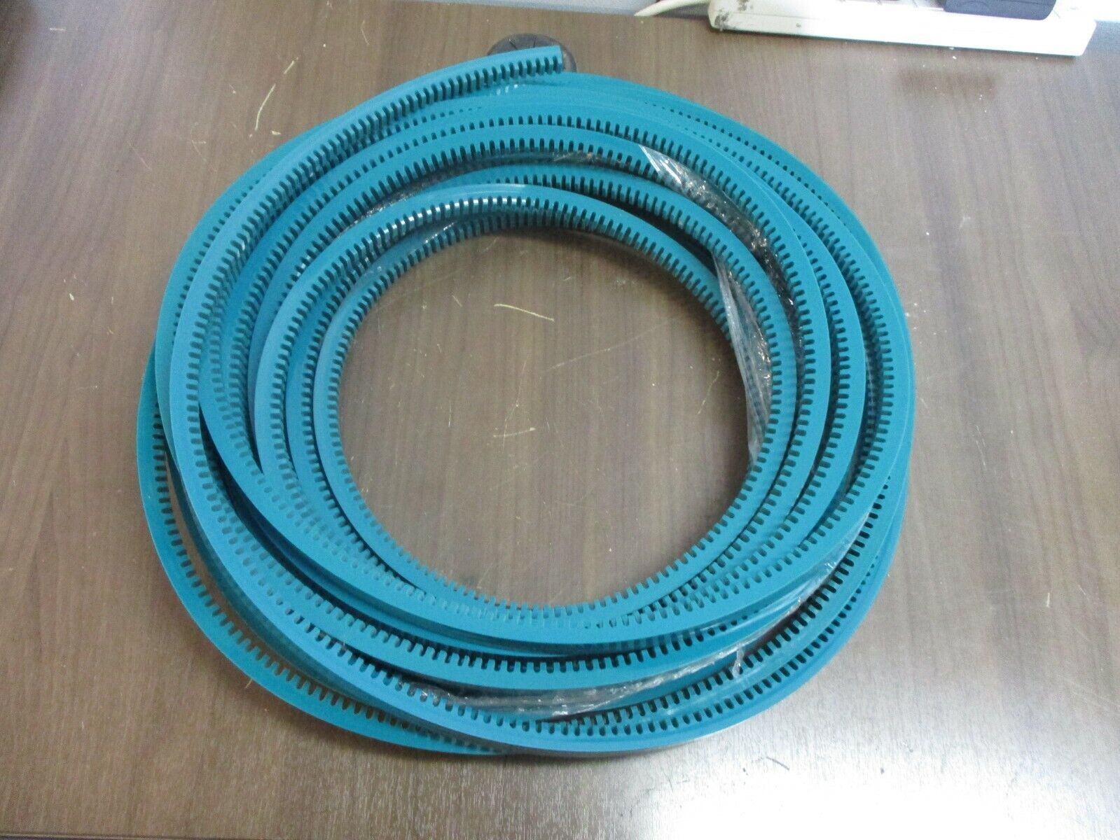 Fenner Drives Eagle Hyfen 95R Reinforced Polyurethane Belt 5230000 Approx: 47ft