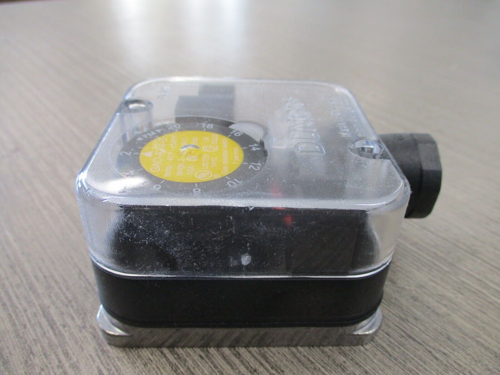 Dungs Pressure Switch 266916 GAO-A2-4-5 New Surplus