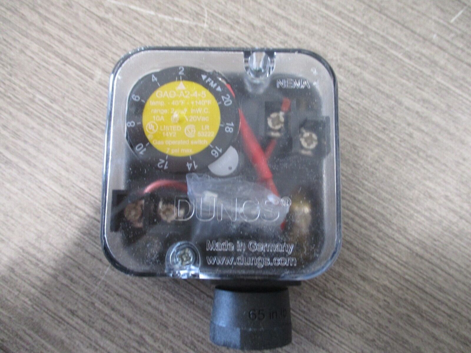 Dungs Pressure Switch 266916 GAO-A2-4-5 New Surplus