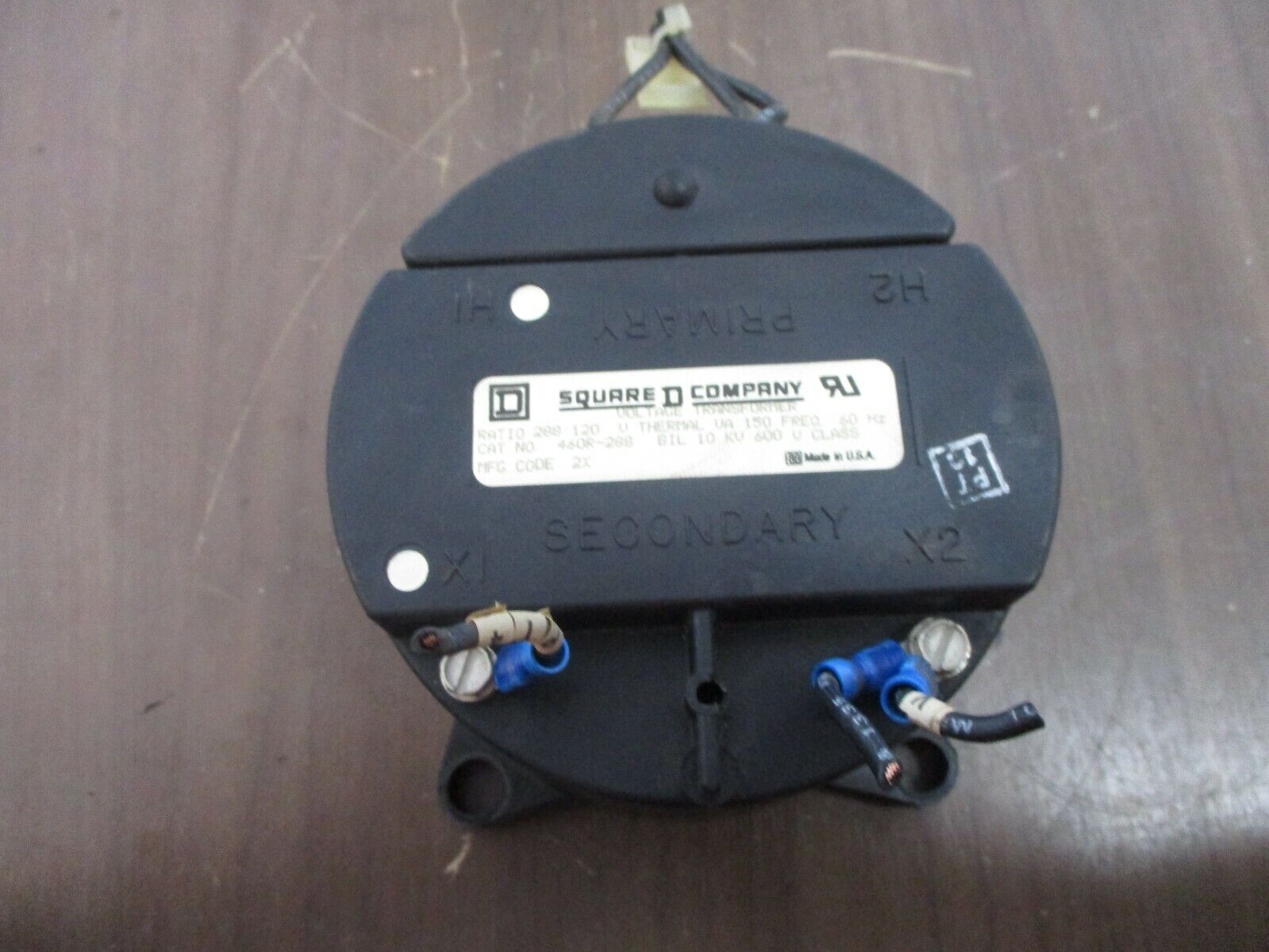 Square D Voltage Transformer 460R-288 Ratio 288:120 10KV BIL 150VA 60Hz Used