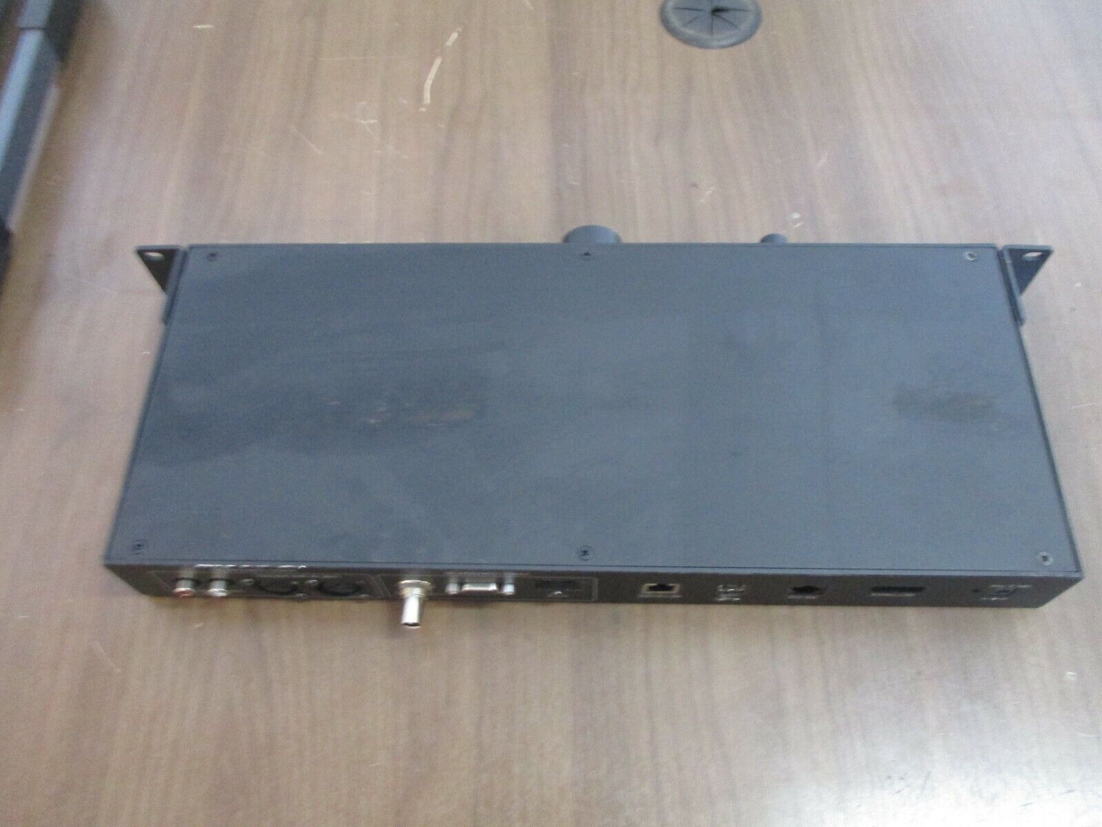 Vaddio AV Bridge 998-8210-000 Rev. A17 18VDC 2.75A Used