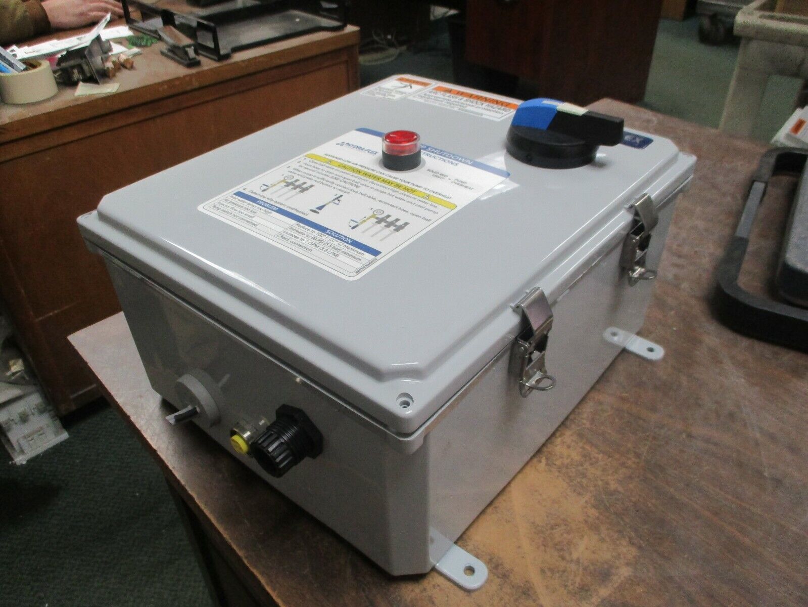 Eaton Type 3R Pump Controller 512-AB-RCX 24V Coil Trip: 4-20A Used