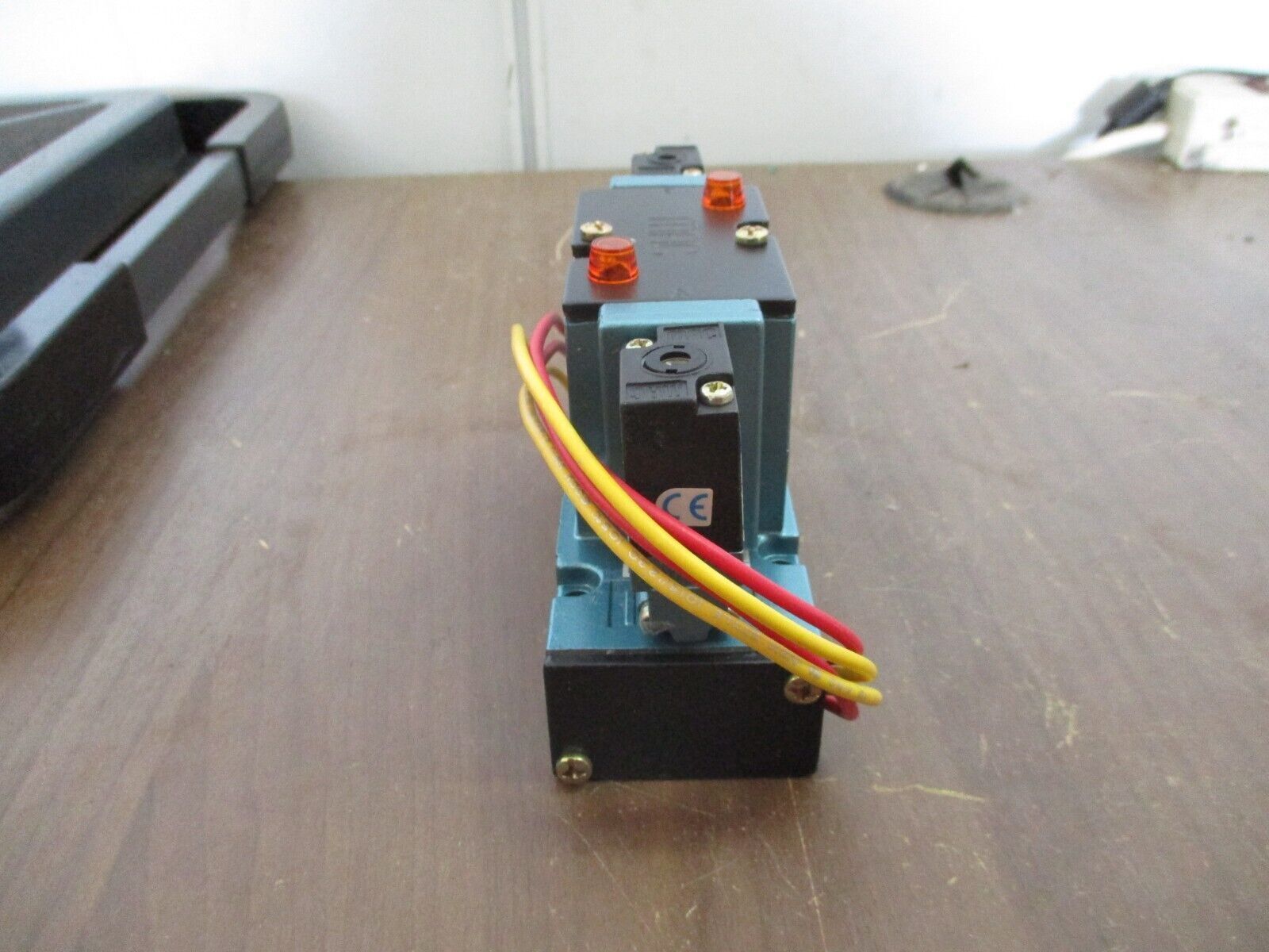 MAC Solenoid Valve 82A-BC-CAA-TM-DAAP-1DA VAC-150PSI Used