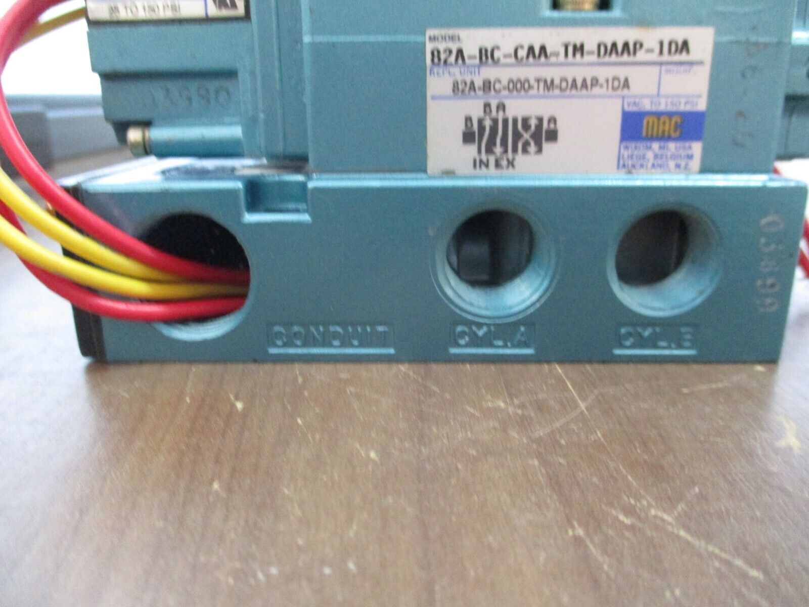 MAC Solenoid Valve 82A-BC-CAA-TM-DAAP-1DA VAC-150PSI Used