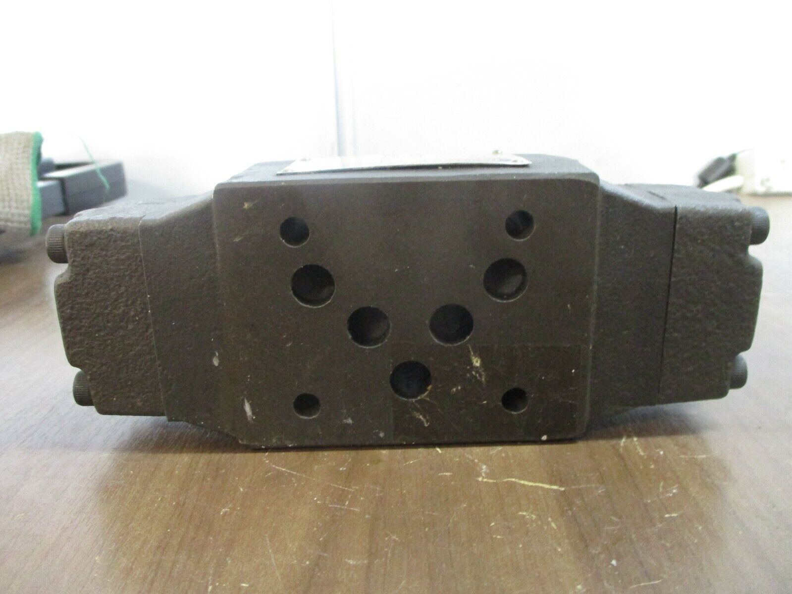 Continental Hydraulics Pilot Operated Check Valve C12S-PC-G Used