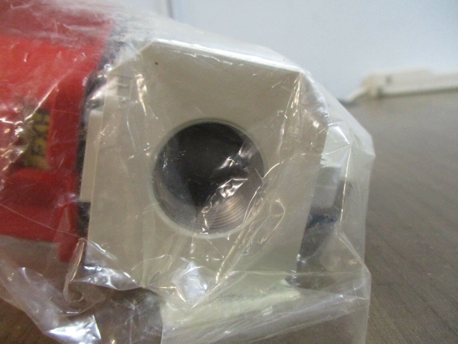 SMC Pressure Relief Valve VHS50-N06B-Z New Surplus