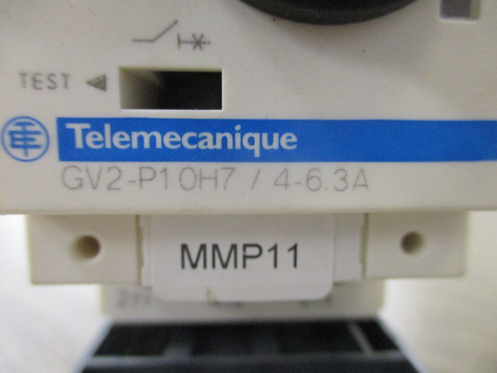 Telemecanique Manual Starter GV2-P10H7 Trip: 4-6.3 A *Used*