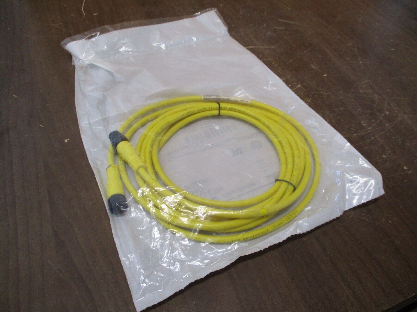 Allen-Bradley QD Cordset 889D-F4ACM-3 Ser. B 4-Pin DC Micro Straight 3 Meter