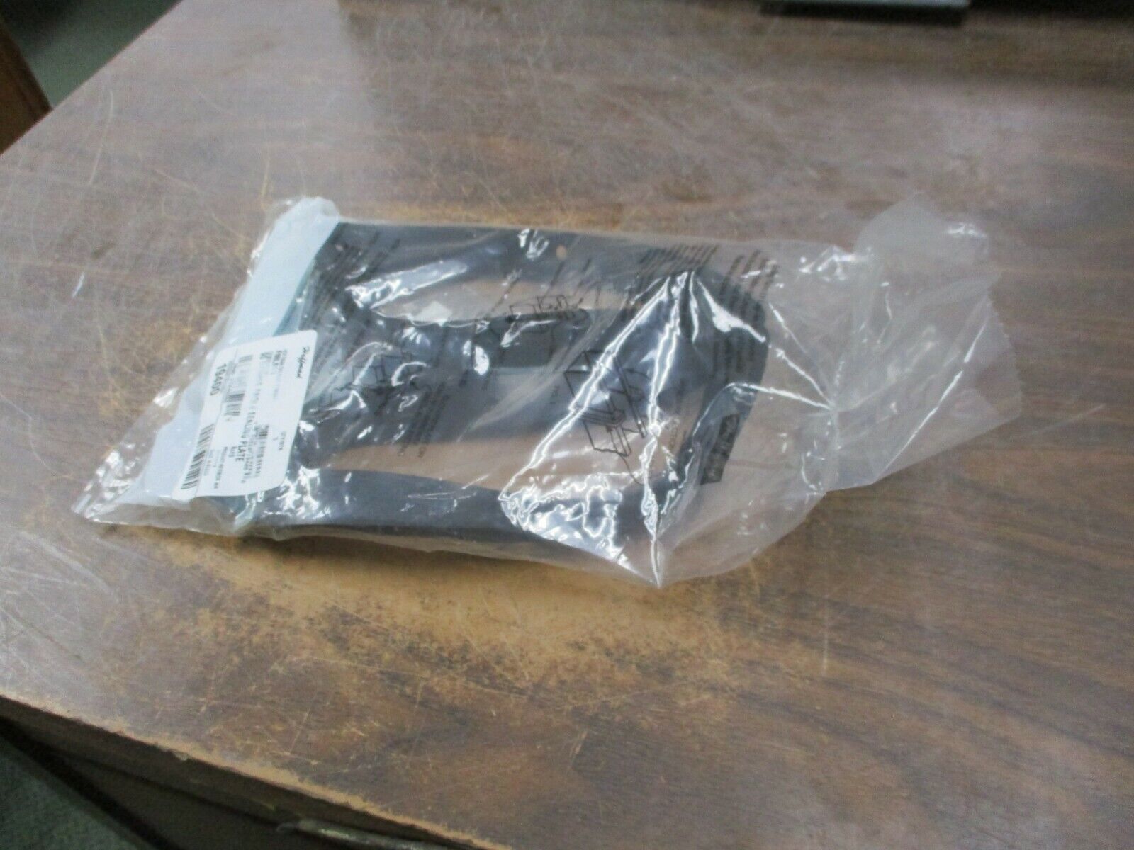 Hoffman Sealing Plate F88LSAG 90° Angle Size: 8x8" New Surplus