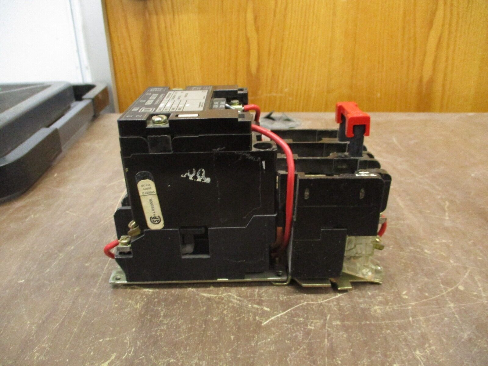 Square D Size 00 Starter 8536 SA0 12 120V Coil Used