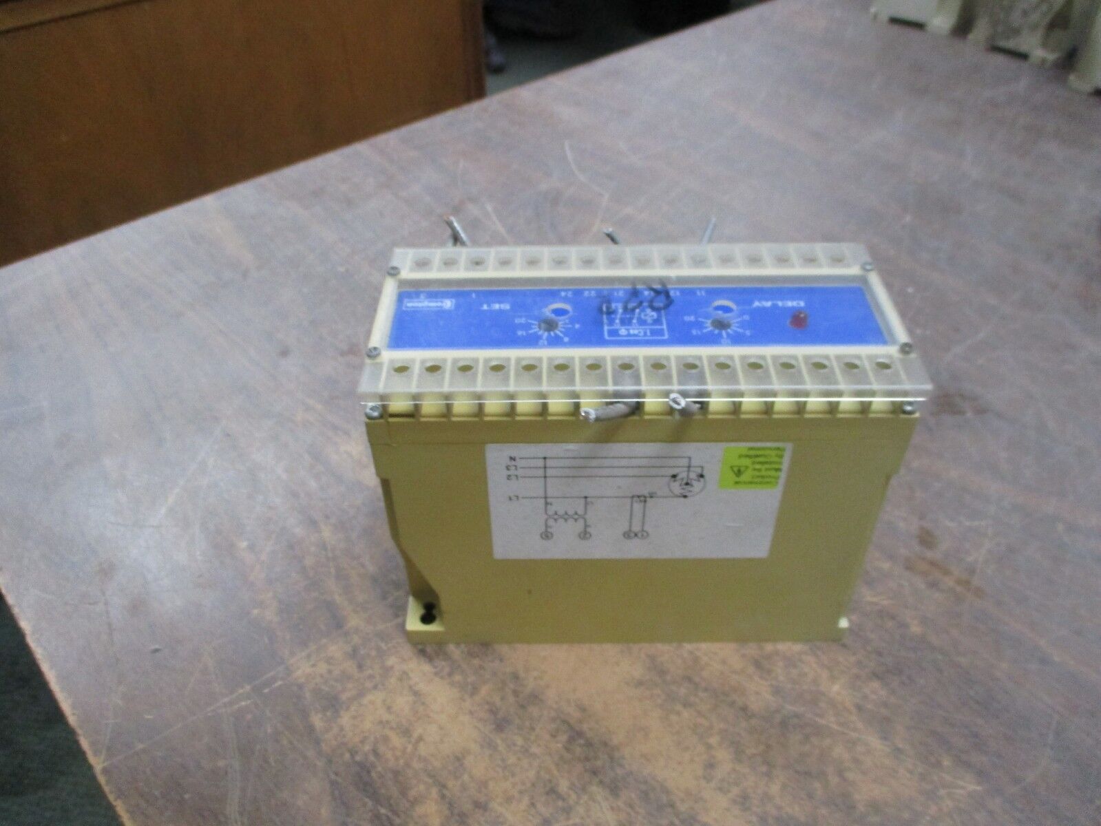 Crompton Protector Time Delay Relay 256-PASU 240V L-N 5A, 60Hz Used